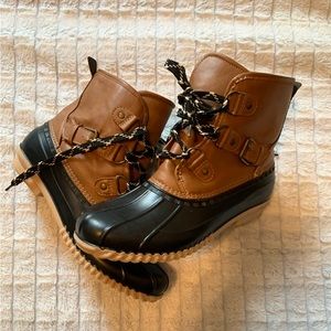 Magellan duck boots, navy blue & drown, size 10